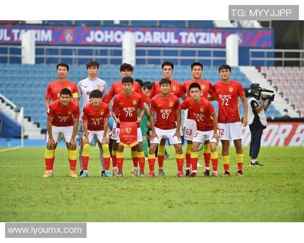 赛后分析:北京足球队与广州足球队的战术意识与表现对比 赛后分析:北京足球队与广州足球队的战术意识与表现对比